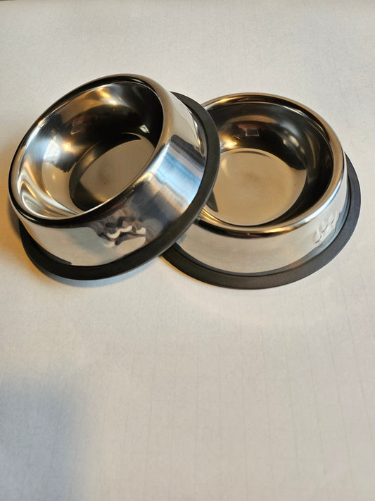 Sm. Stainless steel pet feeding bowls for cats and dogs